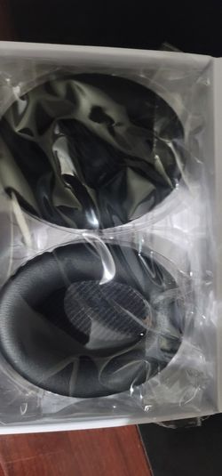 BOSE QC35 HEADPHONE CUSHIONS BRAND NEW