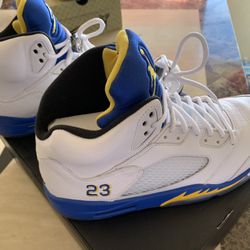 Jordan 5 Laney Size12