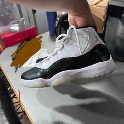 Jordan 11 Retros 9.5