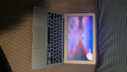 Apple MacBook Air Laptop