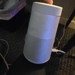 BOSE SOUND LINK BLUE TOOTH SPEAKER