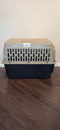 XL dog crate