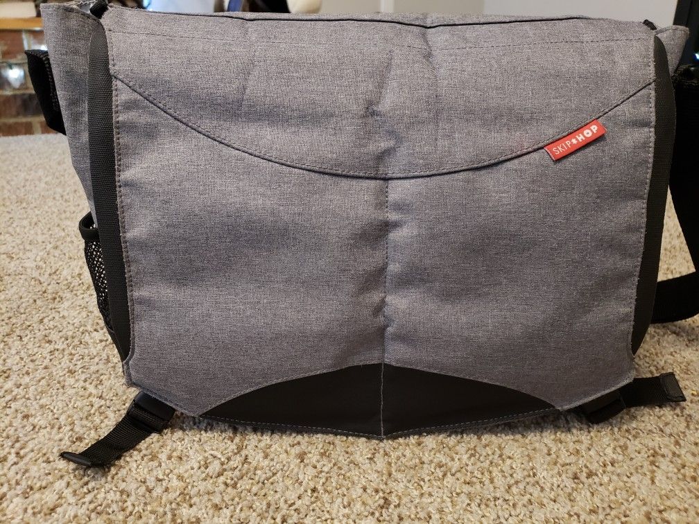 Skip hop diaper bag