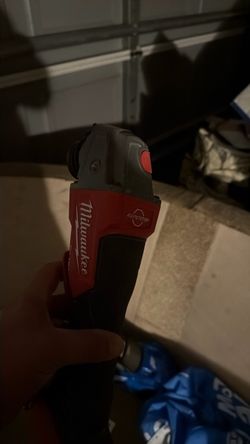 Milwaukee grinder