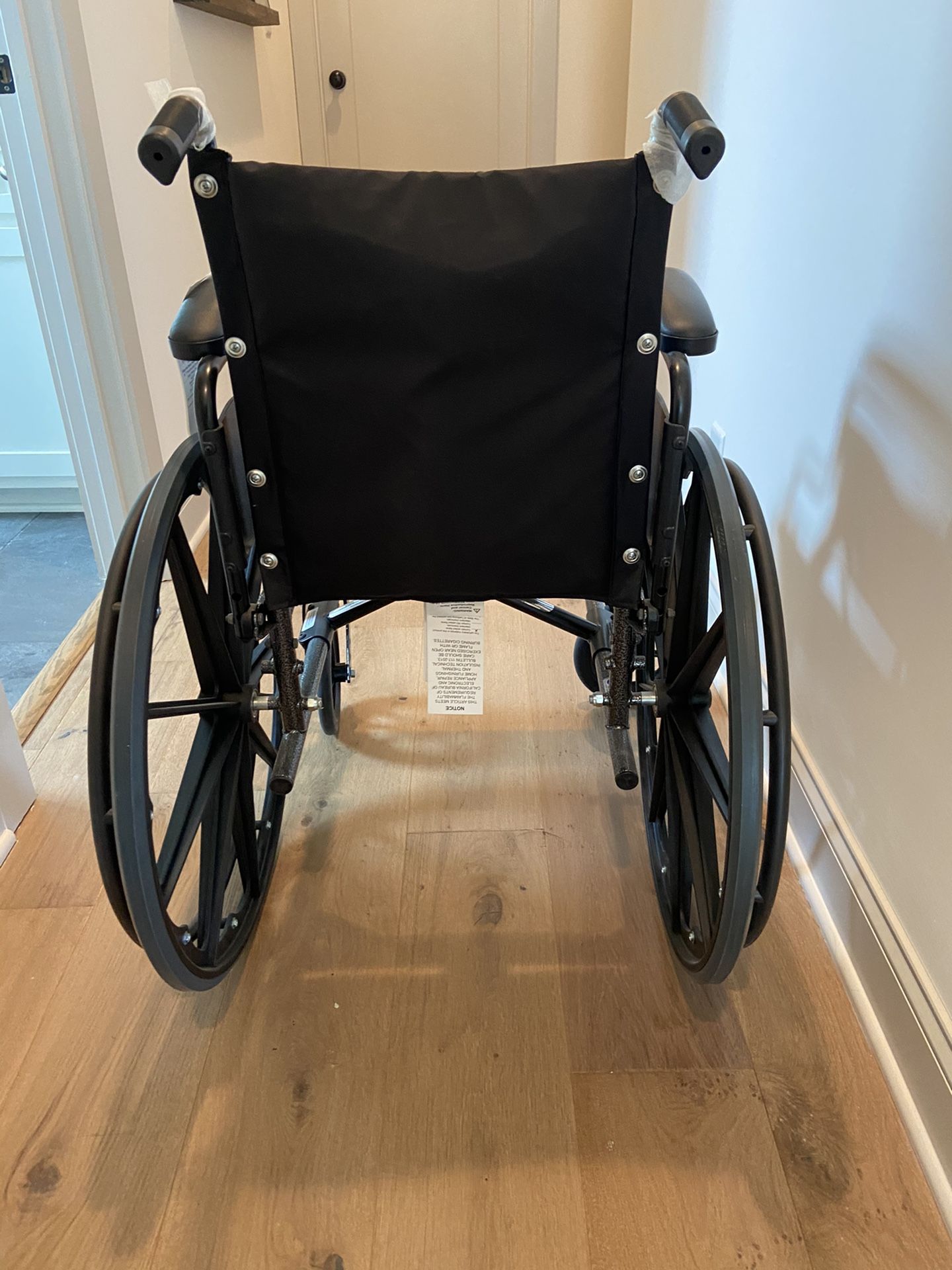 NEW WHEEL CHAIR -Invacare Tracer SX5