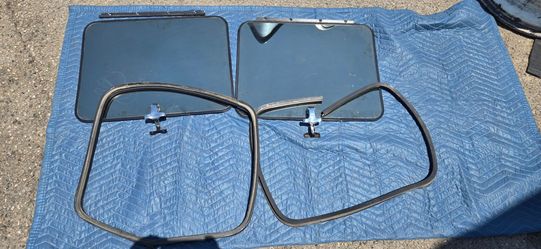 G20 van rear windows