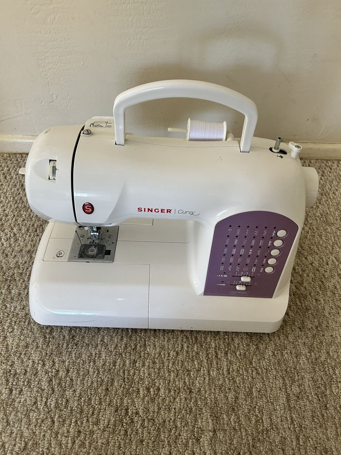 Singer Sewing Machine 8763 Curvy (Rare And Discontinued!)