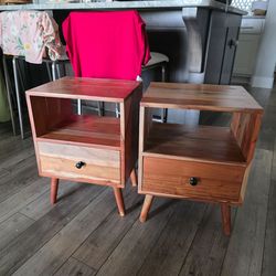 Solid wood bedside tables (2)