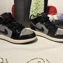Nike Air Jordan 1 Mid Shoes For Toddler 