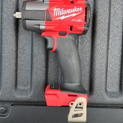 Milwaukee 1/2 Impact Wrench 