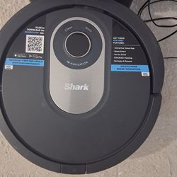 Shark vacum robot