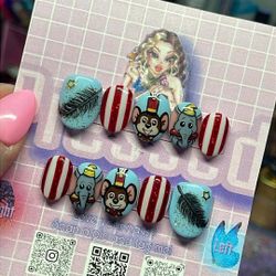 Dumbo Press-On Nails Blue Short Oval Hand painted 