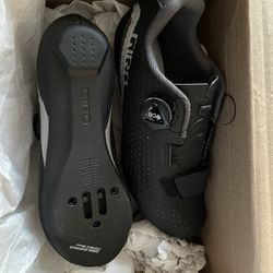 Giro cycle Shoes Size 38