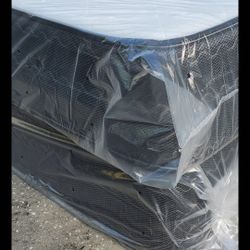 Queen Size New Thick Pillow Top Bed Can Deliver