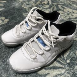 Air Jordan 11 Legend Blues Low 
