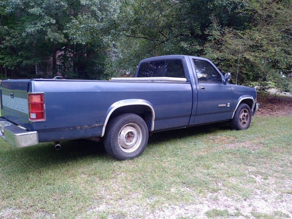 1989 Dodge Dakota