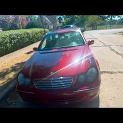 2005 Benz C240 - $4,000.00 (Maple Heights) - $4000