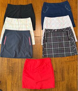 Women’s Skorts Size 6 **LIKE NEW**