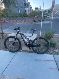 Mountain Bike “Specialized Stumpjumper,  great deal!