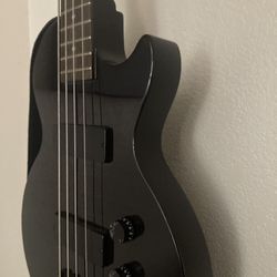 Bass Guitar, Les Paul Model, Black Mahogany 
