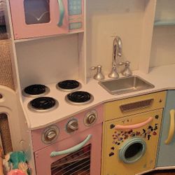 Toddler Size Pretend Kitchen 