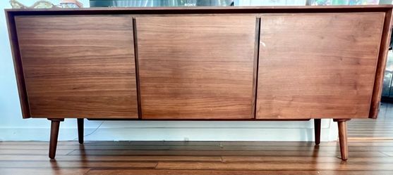 Article Walnut Wood Media Unit