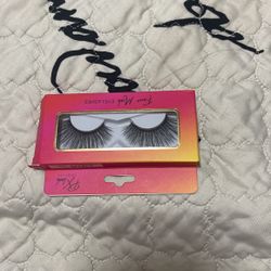 Eyelashes