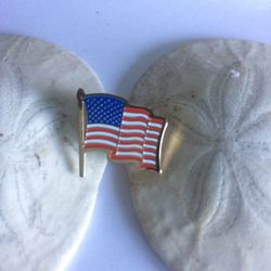 Vintage American Flag Lapel Pin registered number 77340