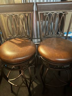 Barstools counter (2) height