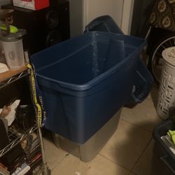 Six Large  And Medium Plastic Contanir For  Used Storrage 