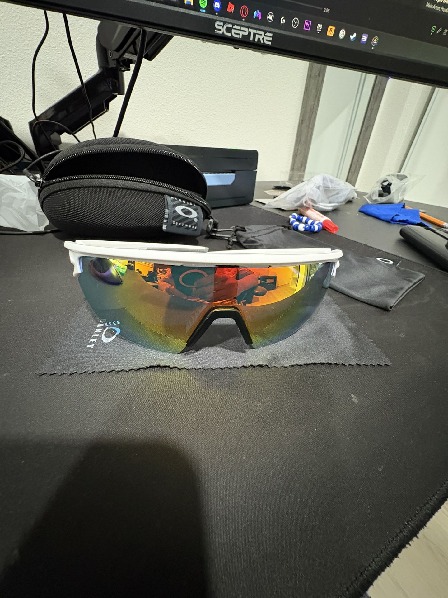 Oakley Sutros With bag and case