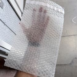 Bubble Poly Bags Self Adhesive.