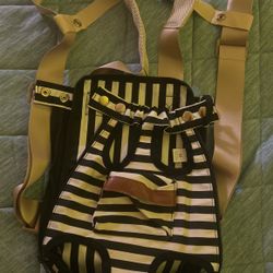 New Size M Dog Carrier