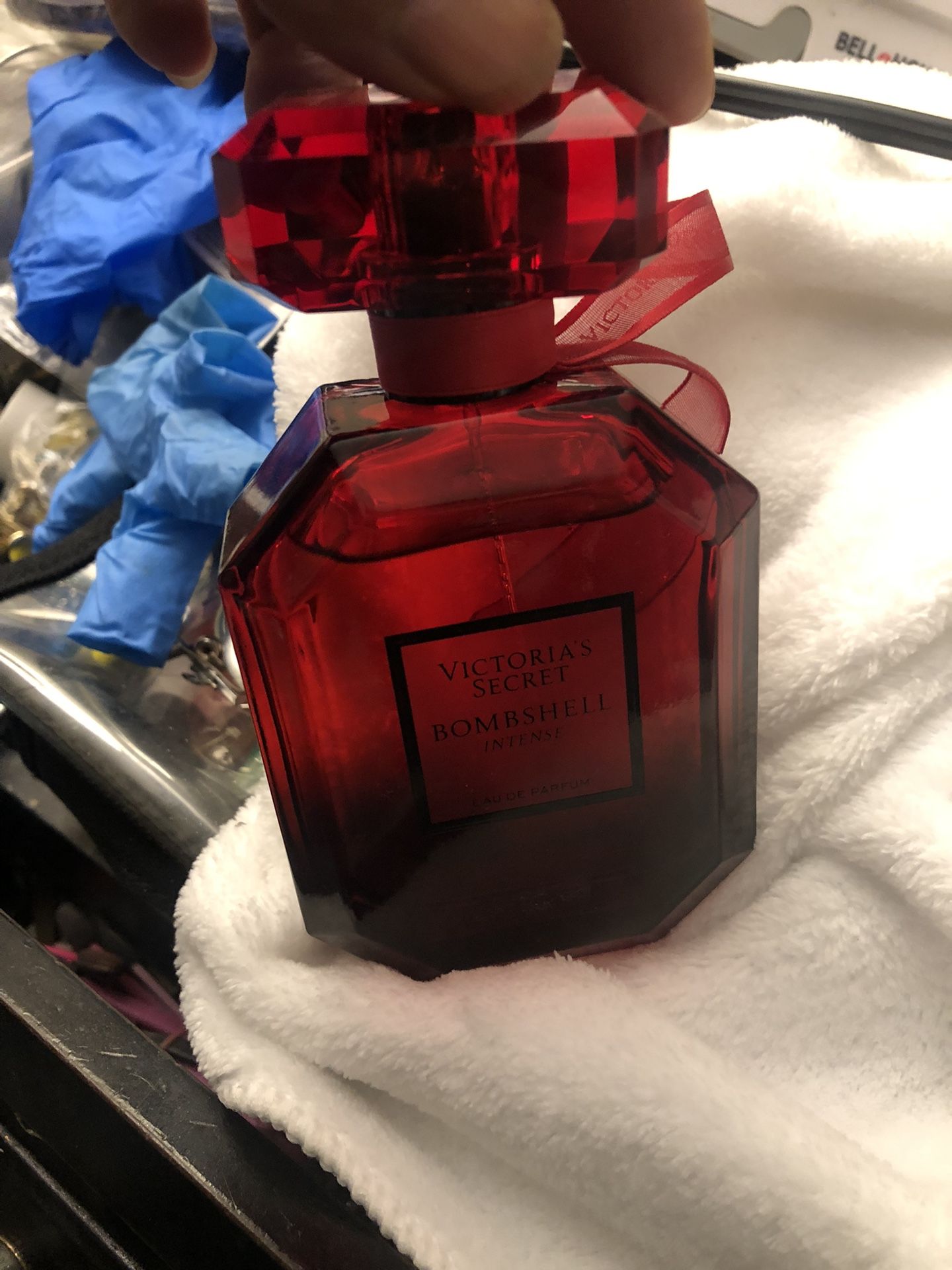 Victoria’s Secret BOMBSHELL intense Eau