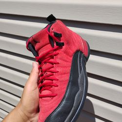 AJ 12 SIZE 9