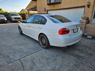BMW 328i SPORT,6 SPEED MANUAL!CLEAN TITLE,SMOG,2027 JUNE TAGS,RUNS GREAT