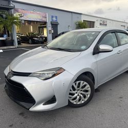2019 Toyota Coralla LE