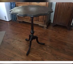 Solid Mahogany Antique Tilt Table Knoxville TN $175 Cash Only
