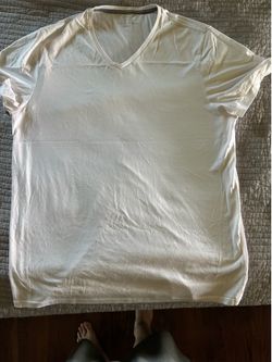 V neck tshirt