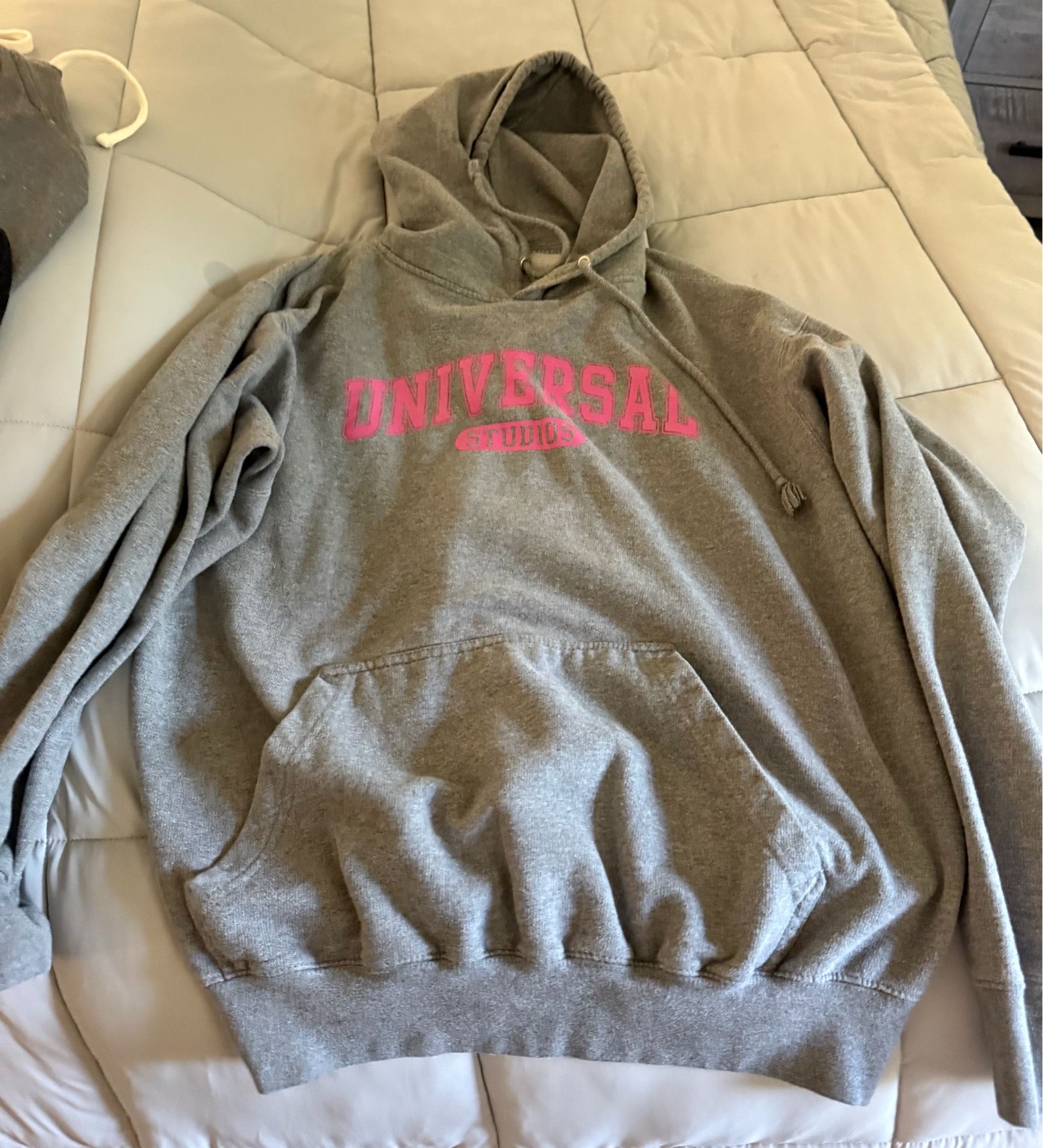 Womens sweatshirt size lrg