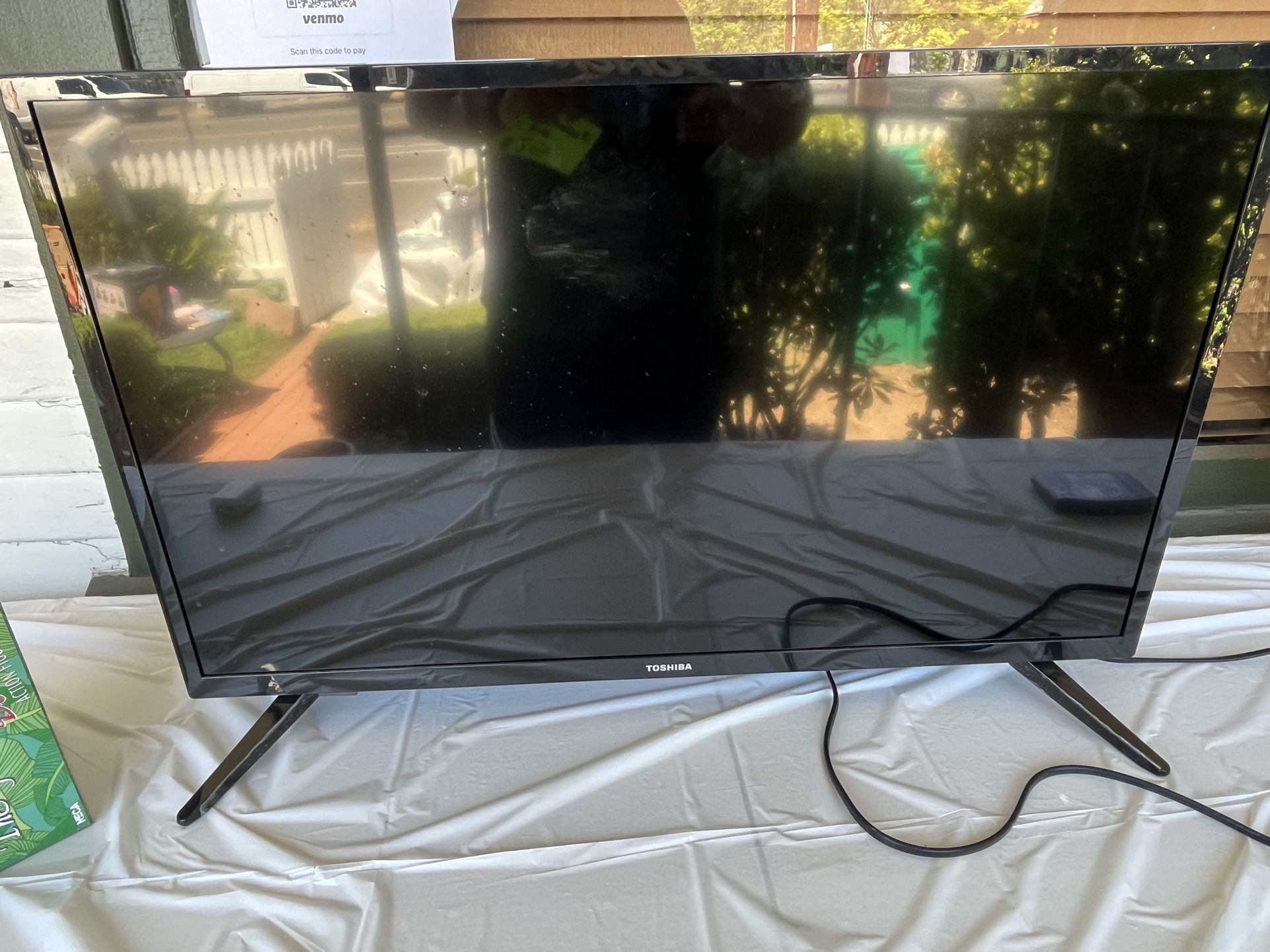 Toshiba 32 Smart TV