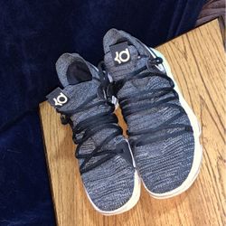70 Nike KD 10 Oreo Mens Sneakers Size 9.5 for Sale in San