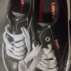 Levis Kids Shoes Size 1 