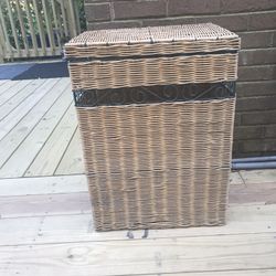 Vintage Wicker Wash Basket 