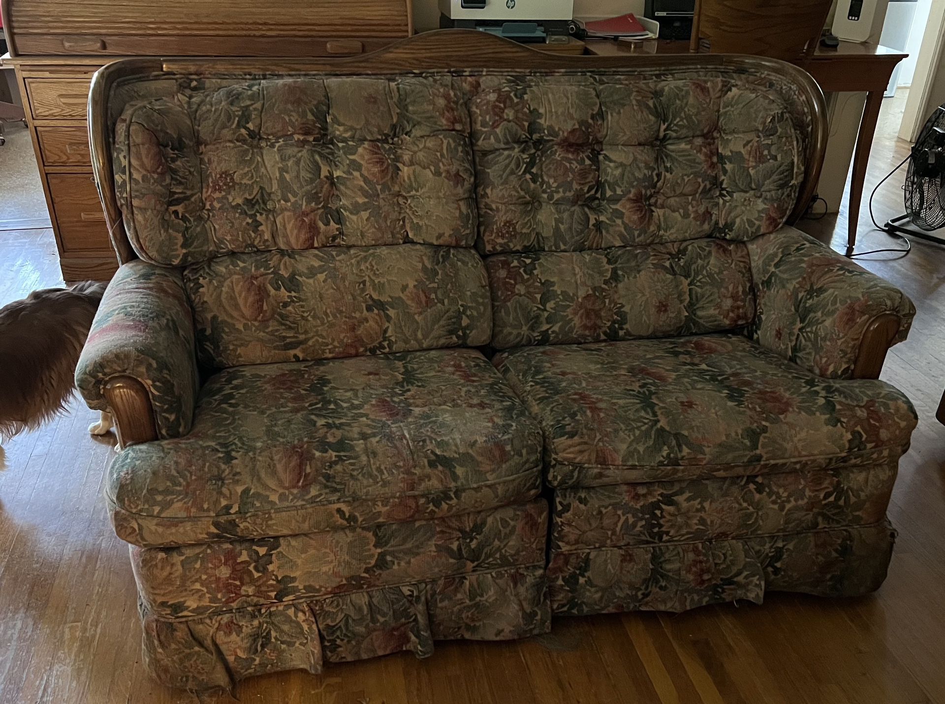 Vintage Floral Couch and Loveseat Set