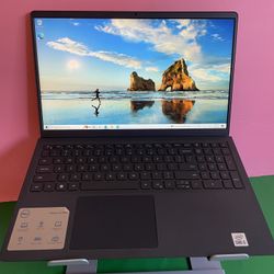 Dell Inspiron 15.6” FullHD Touch Screen intel  i5 10th Generation 8GB RAM 256GB SSD (2022 Model) Good Laptop 