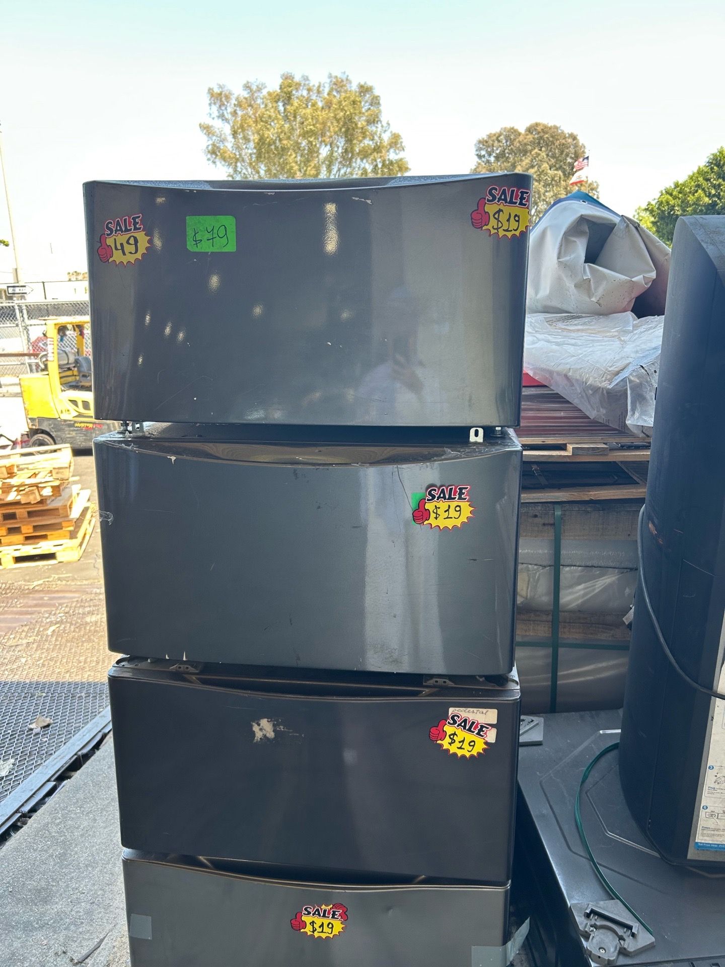 Washer/dryer pedestal . LG Pedestal for sale!