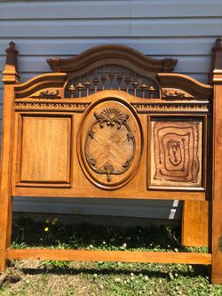FREE HEADBOARD QUEEN SIZE