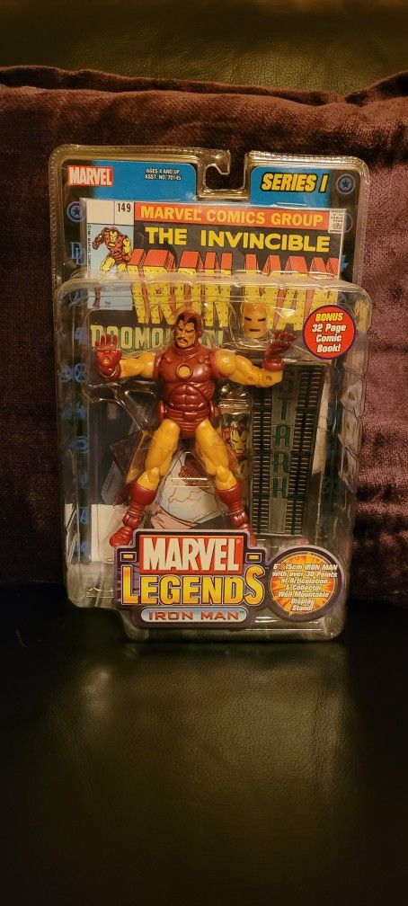 IRON MAN MARVEL LEGENDS!