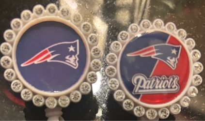 2 NFL Football New England Patriots Crystal Nurse Badge Reel ID Holders Alligator Clips